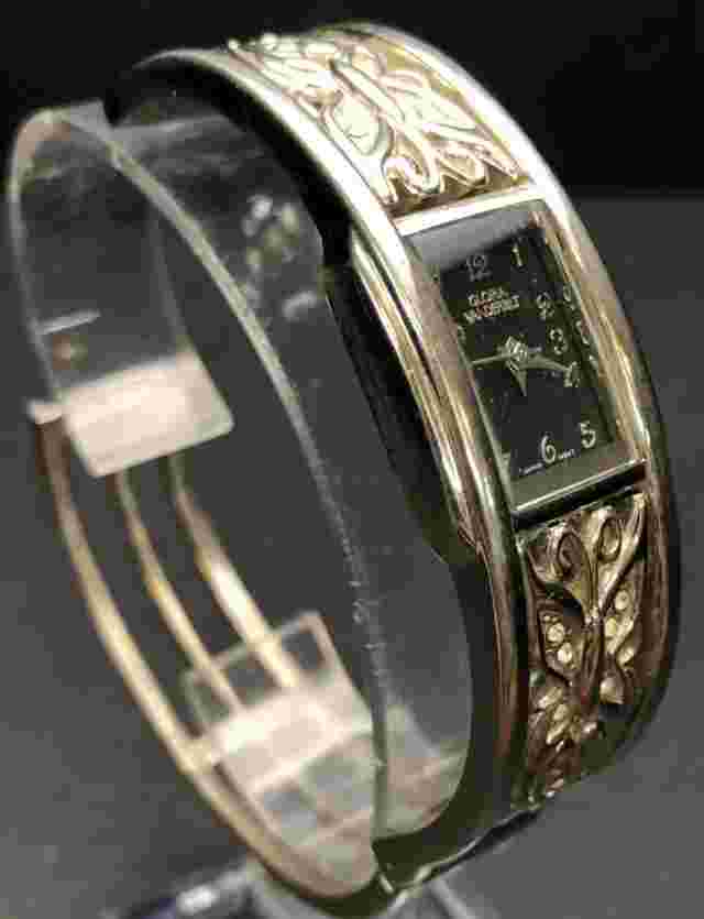 Vintage Women's Gloria Vanderbilt Analog Watch - May Need Battery or Repair