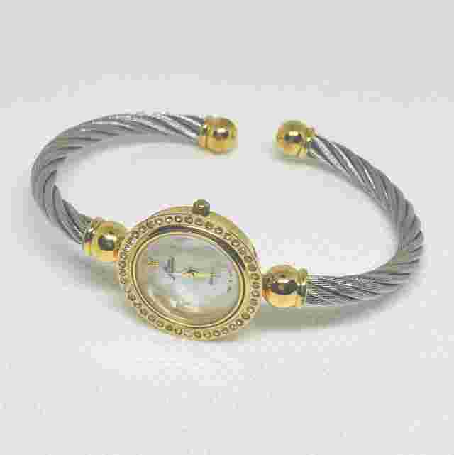 Women's Vintage Gold Watch With Bracelet Band Analog Watch - Fits Size M-L