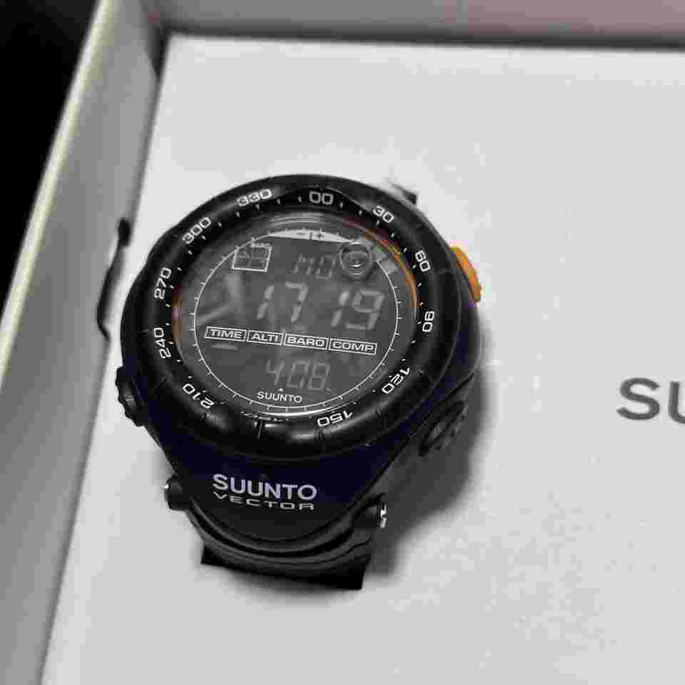 Suunto Vector Deep Blue Limited Edition 1000 Bottles Almost Rare