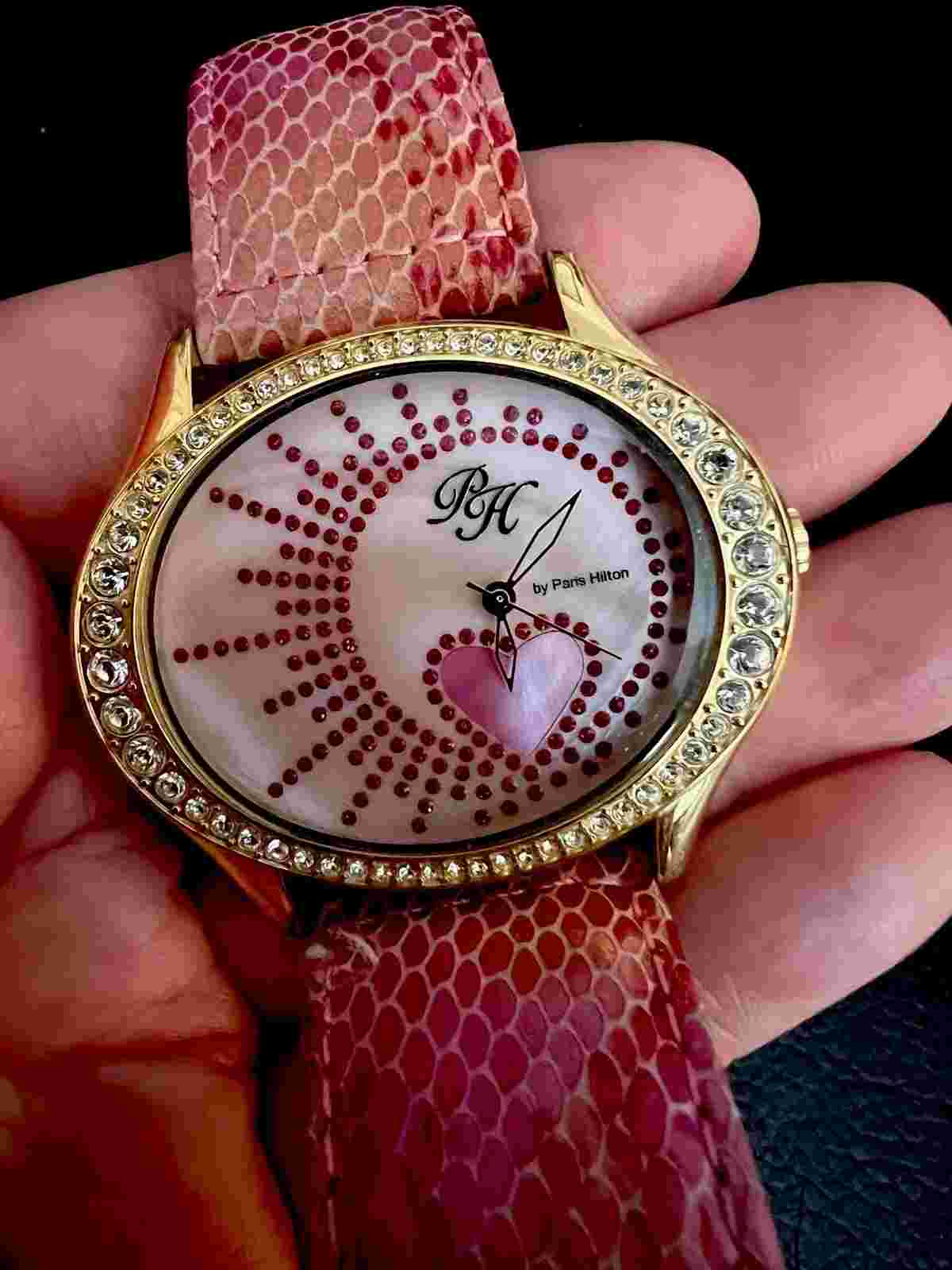 Fine Paris Hilton Ladies Wrist Watch  Designer Leather Strap