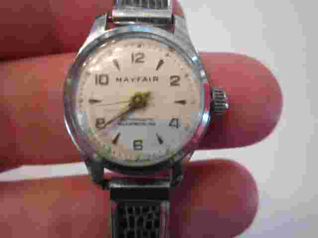VINTAGE MAYFAIR LADIES' WATCH - WINDUP - 6" -TUB BBA-14