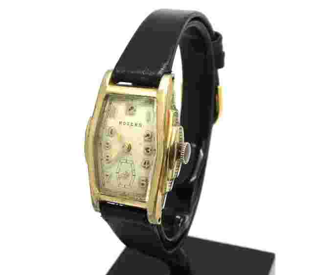 Vintage Swiss ROGERS Arlington Co Gold Toned 17 Jewel hand-winding Watch