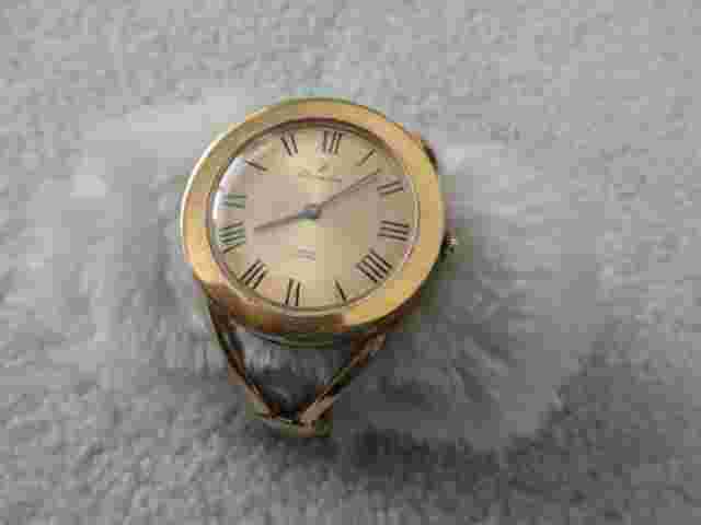 Vintage Lausanne 17 Jewels Shock Proof Wind Up Ladies Watch