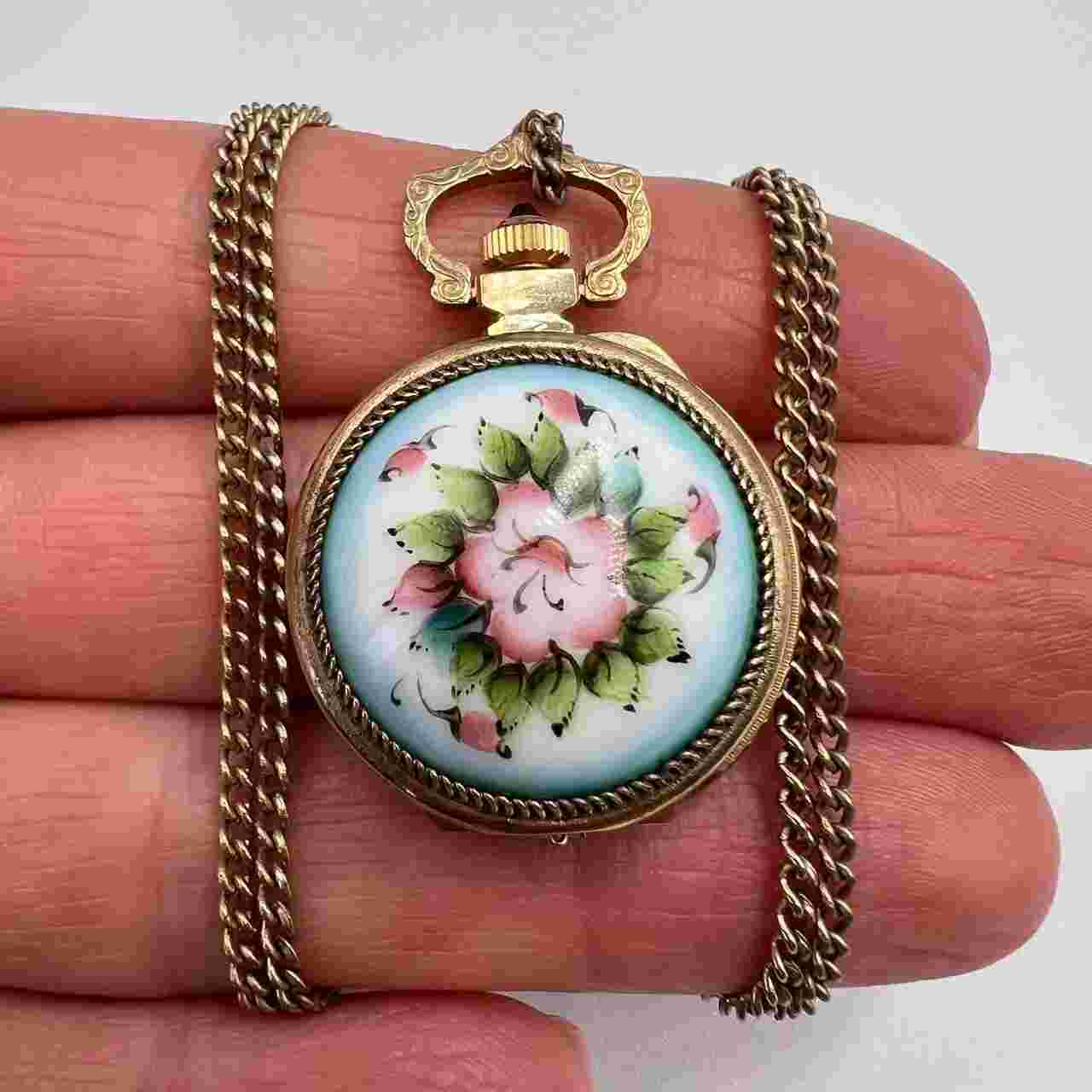 Vintage Chaika USSR Pendant Watch for Women Gold Gilded Original Box/ Passport