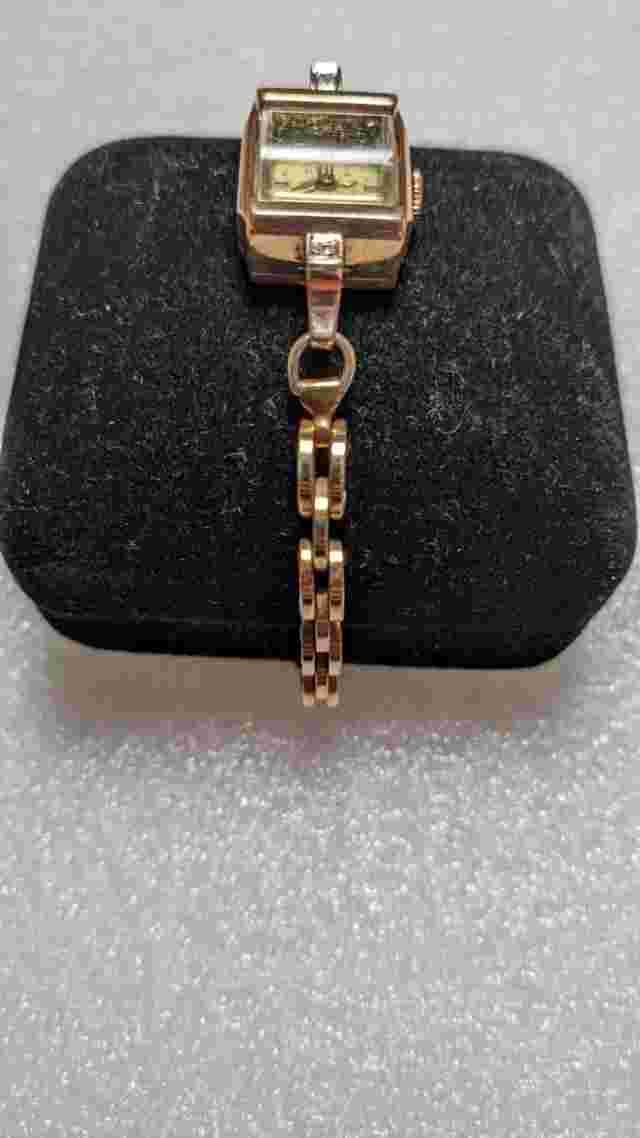 Vintage Eska 14K Gold Watch