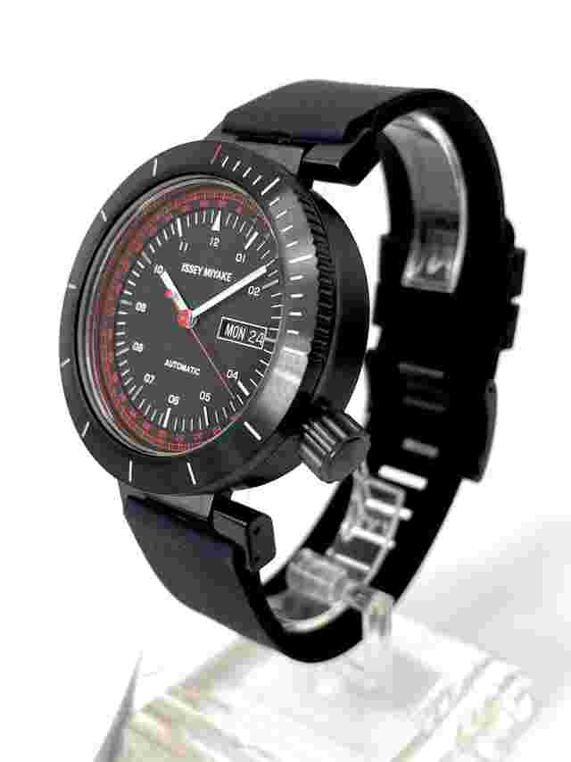 ISSEY MIYAKE Automatic Watch Mens NYAE003Y Black IP SS Case Showroom Sample