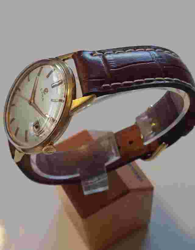 CYMA 18K Gold Vintage Rare Automatic Date Watch