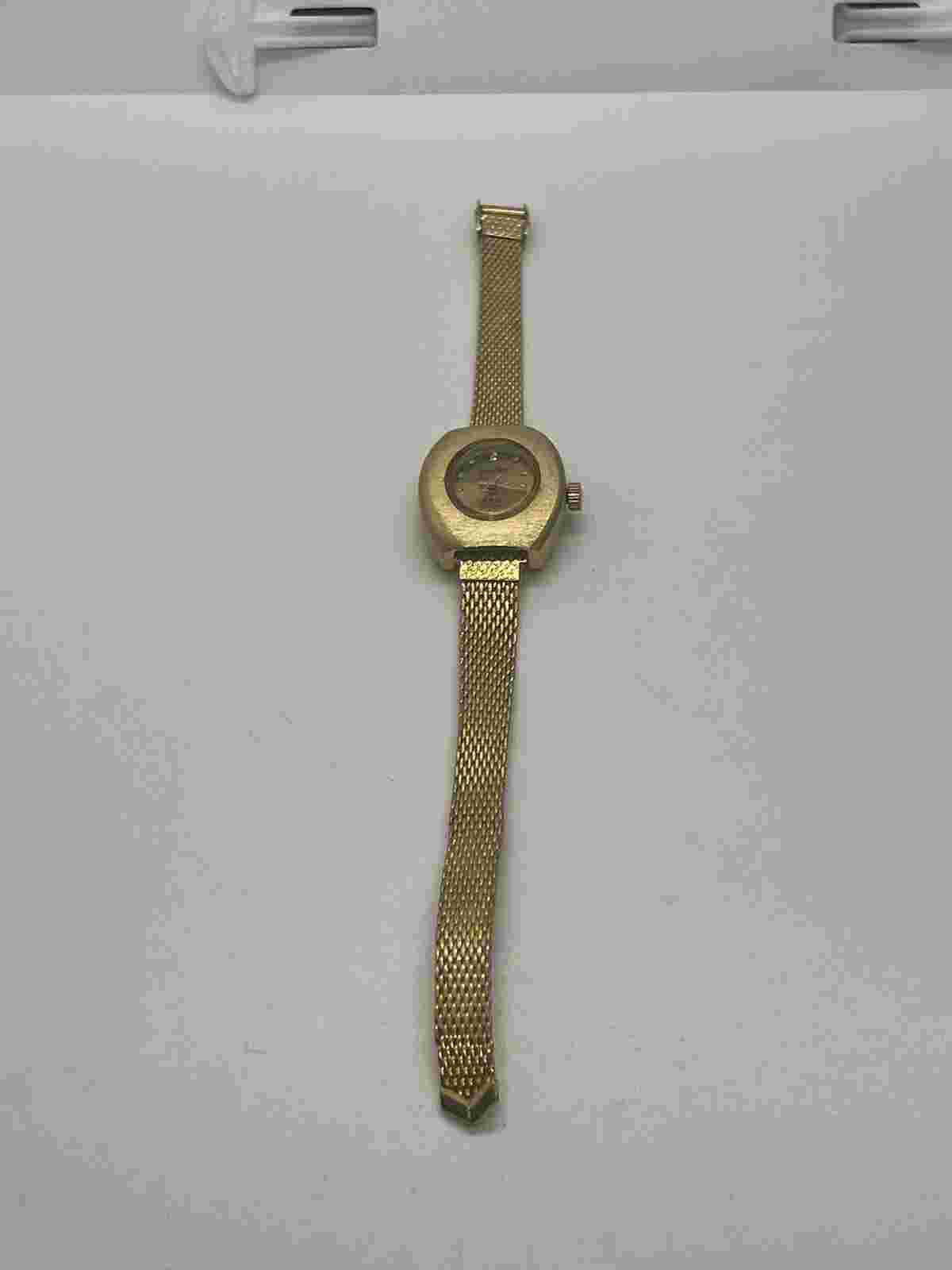 Rouan 360 Electra Ladies Goldtone Watch Parts Repair As Is