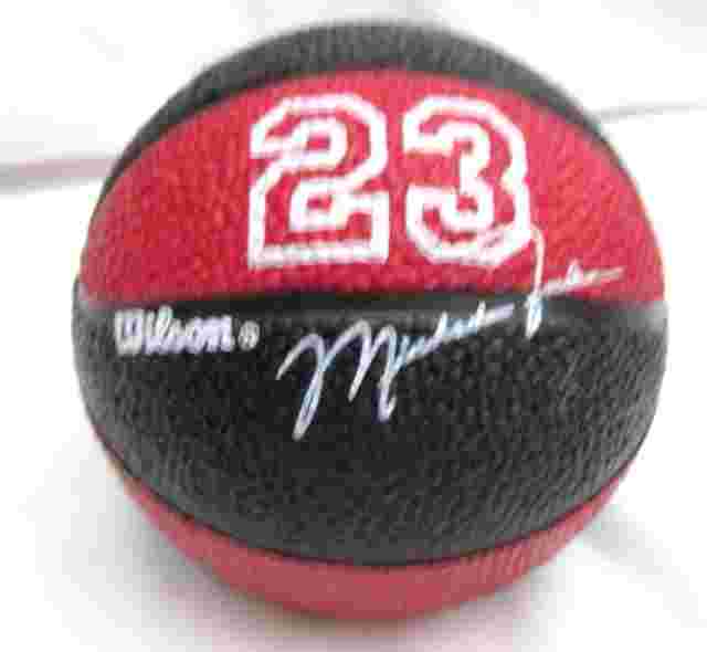 1997 Avon Wilson#23 Michael Jordan Fascilime Auto Chicago Bulls Watch,Case&Box