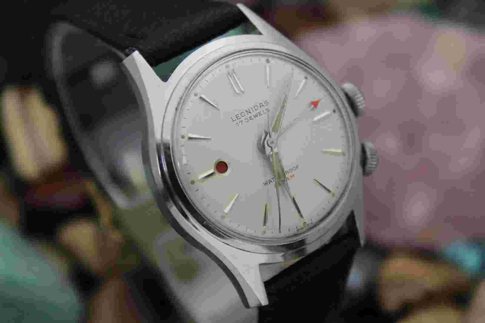 Vintage LEONIDAS Waterproof Alarm 17 Jewel Stainless Steel Men's Watch