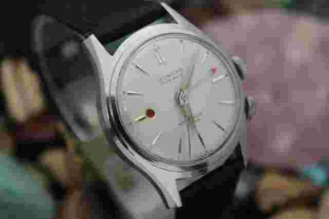 Vintage LEONIDAS Waterproof Alarm 17 Jewel Stainless Steel Men's Watch