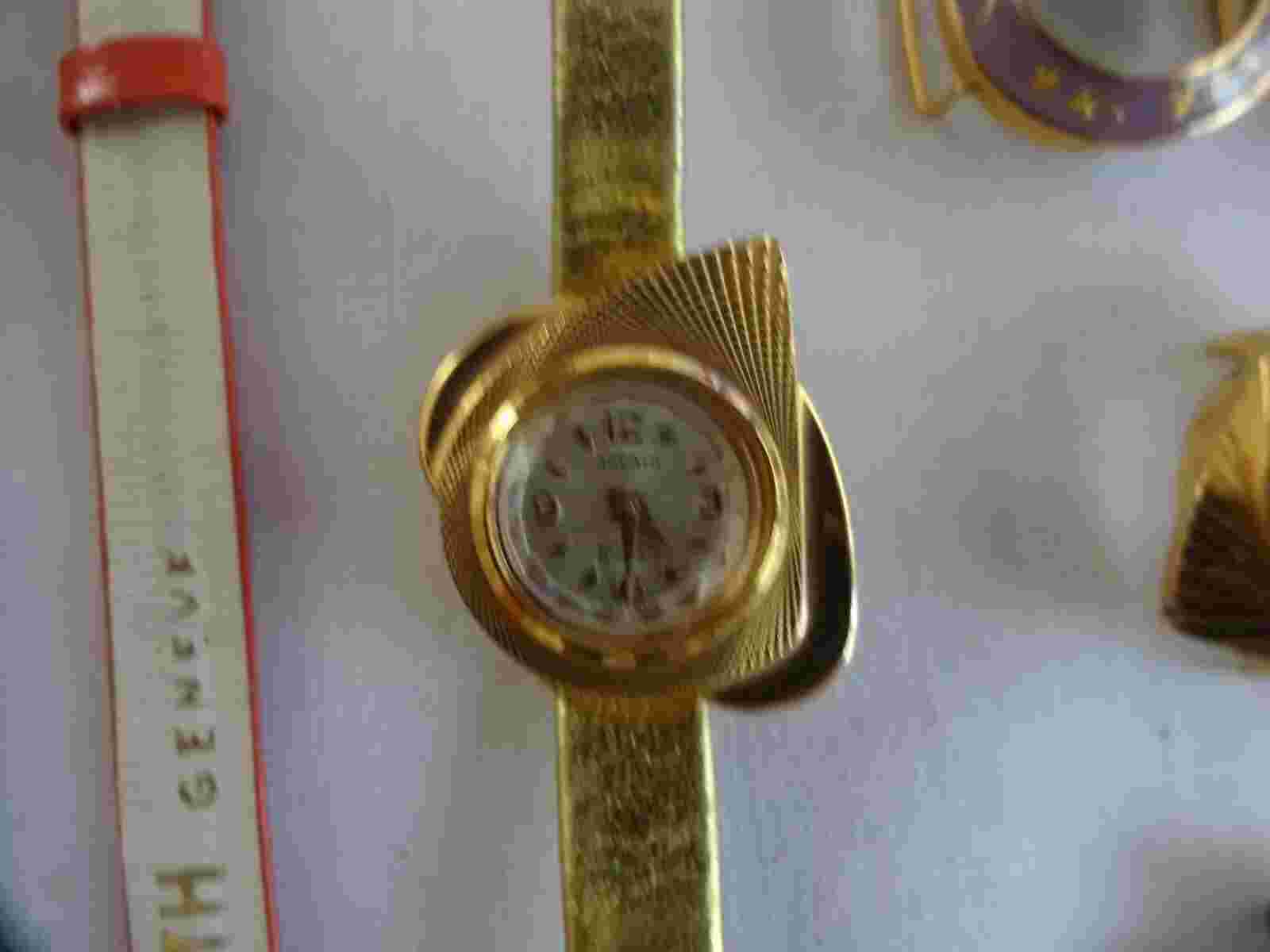 Vintage Ardath Gold Plated Super Deluxe Ladies Watch Changable Faces 21 Jewels