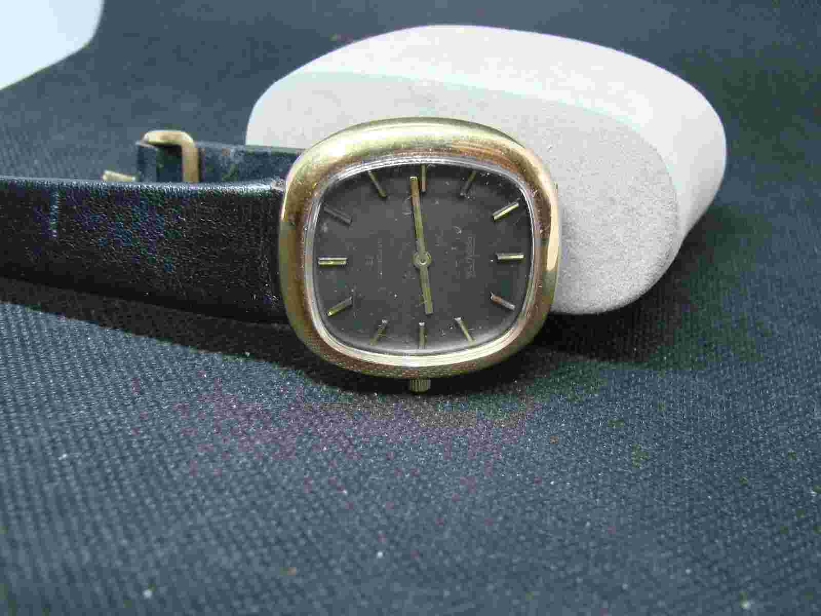 WRISTWATCH PROVITA 17j DRESS STYLE BLACK DIAL ! oj6