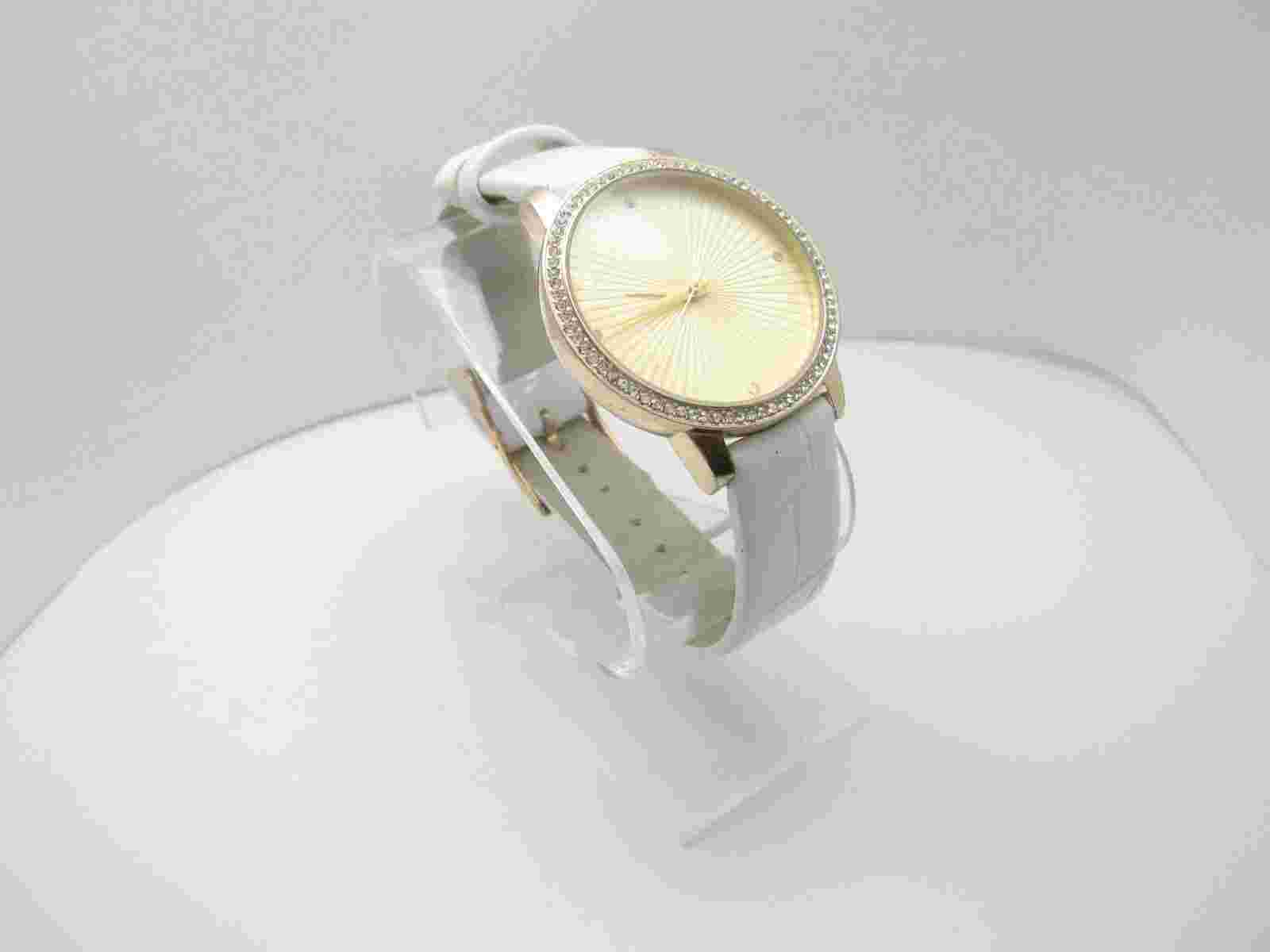 Women's Manhattan By Croton Analog Dial Crystals 38mm Watch (D260)