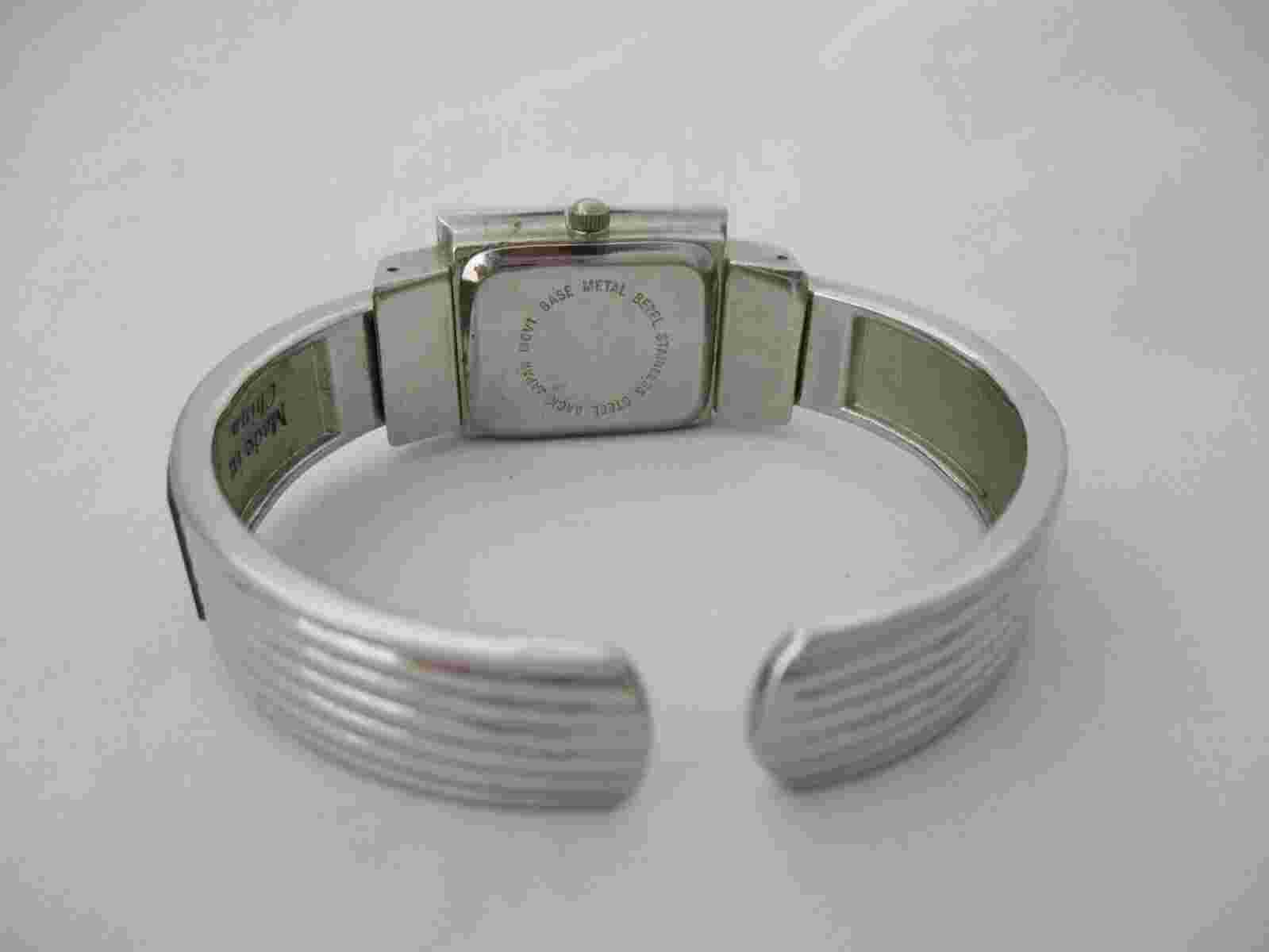 Persona Women's Silver Toned Cuff Band Analog Watch Quartz