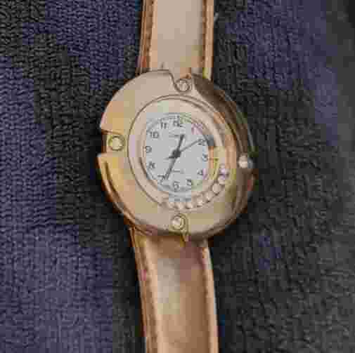 Cardini Women's Watch Gold tone Rhinestones  Some Wear See Photos Needs Battery