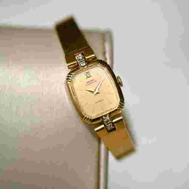 Vintage Lassale Seiko Diamond Accent Ladies Gold Tone Watch 1400-7396