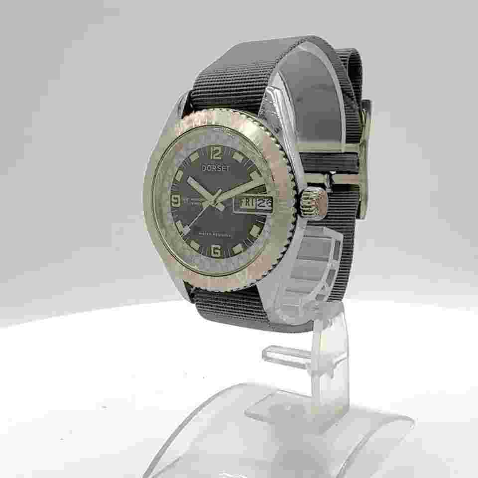 Vintage 37mm Dorset Men's Automatic Wristwatch Montgomery Ward Base Metal