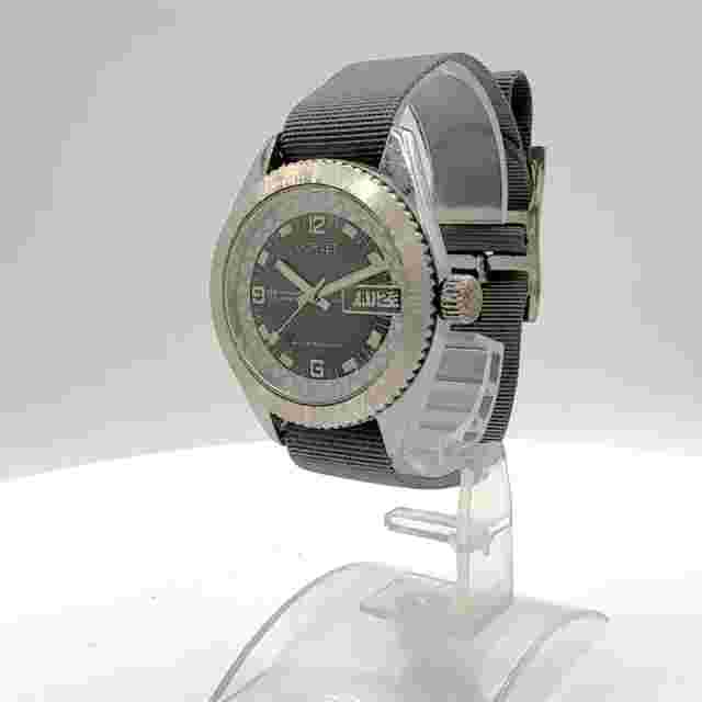 Vintage 37mm Dorset Men's Automatic Wristwatch Montgomery Ward Base Metal