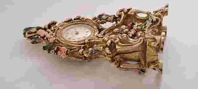 Vintage Taylor 17 Jewels Incabloc Watch Brooch Enamel Cherubs Flowers People