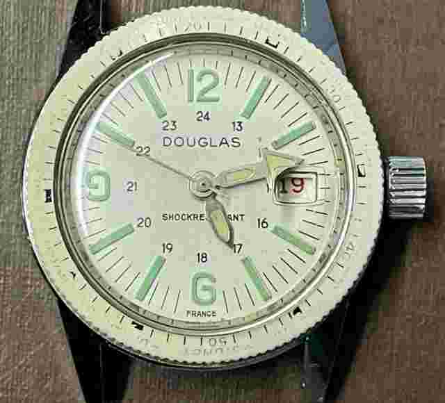 Vintage Douglas Manual Wind World Time Men’s Wristwatch France