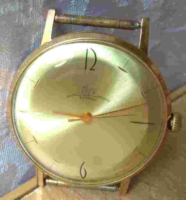 Rare Luch wrist mens watch AU 20 Jewels 23 Slim Gold plated USSR retro