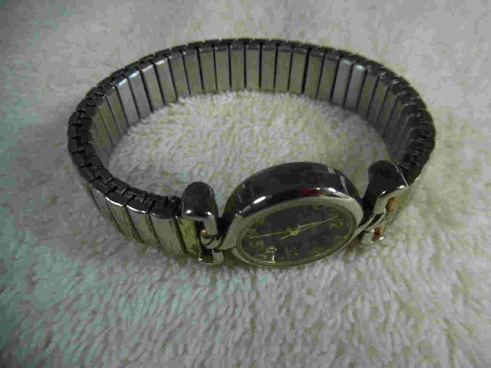 Avanti Quartz Watch Japan Movement Flexible SS Band Japan Movt 160-36Y
