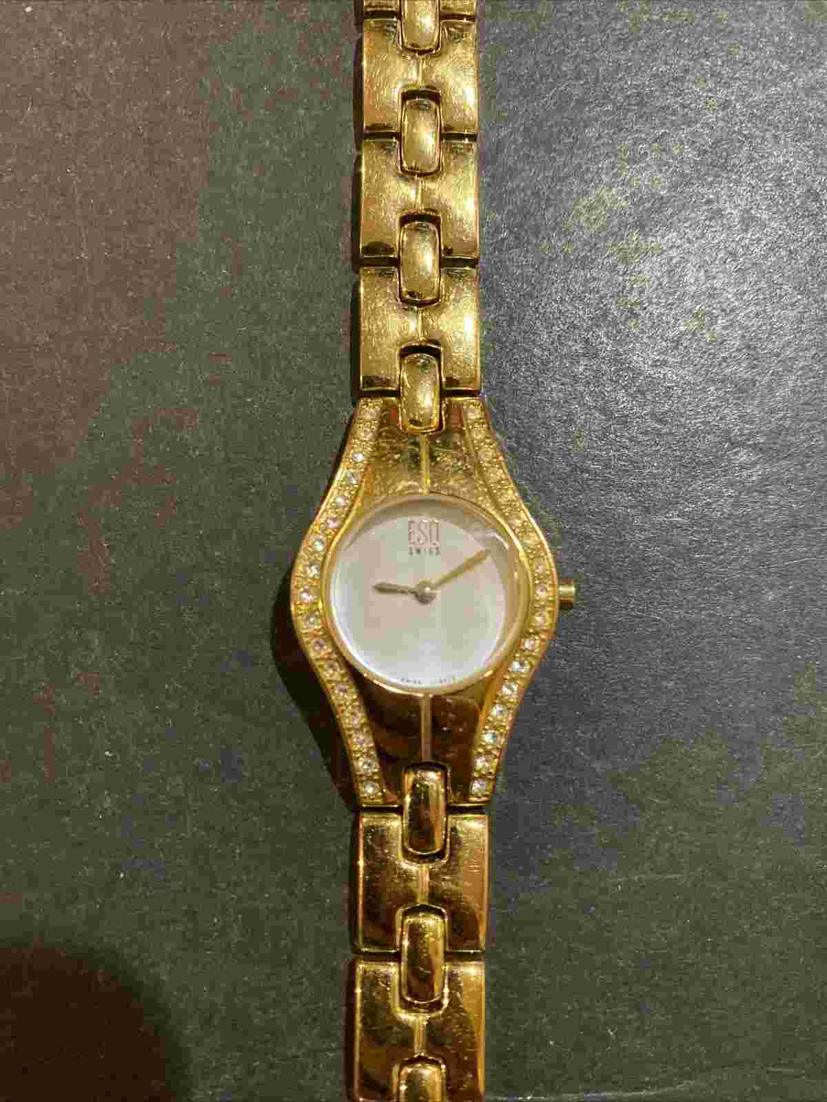 RARE,UNIQUE Women's Watch ESQ SWISS E5215. Mother of Pearl Dial.
