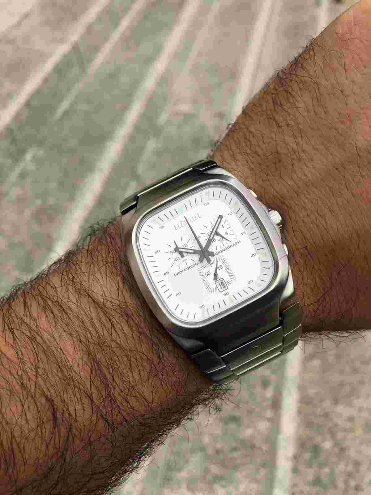 🇨🇦 OFFERS? Rare NIXON The Producer Chronograph White Dial