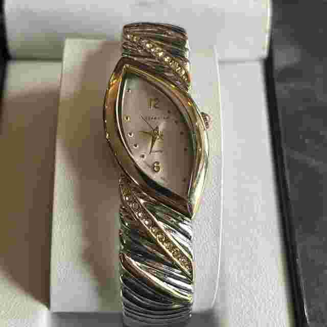 Attention Ladies Wristwatch