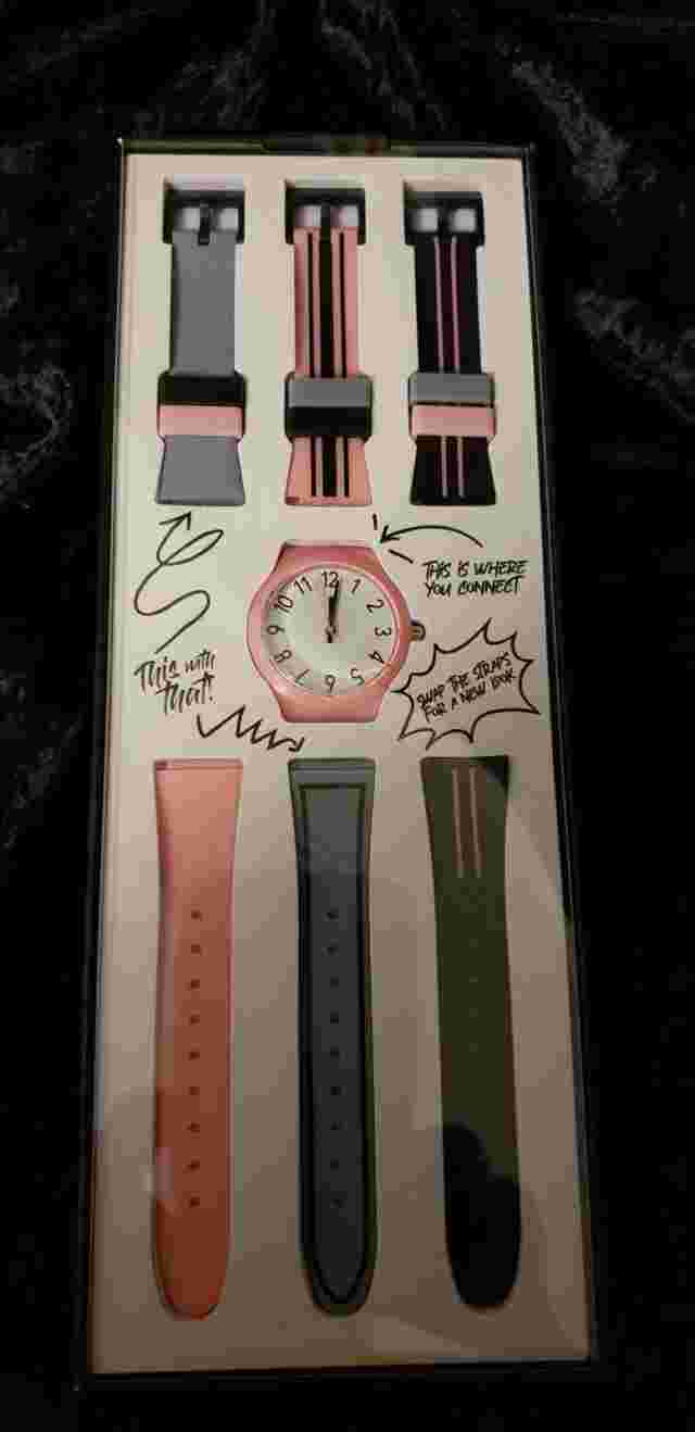 No Boundaries Watch with 3 sets of Interchangeable Straps 4+ yrs