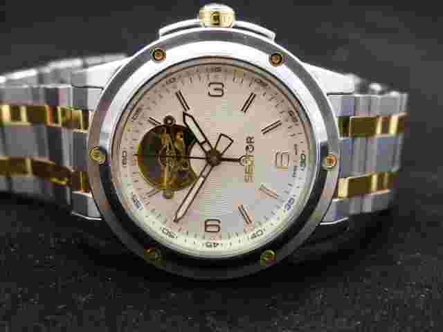 What amazing watch very rear Sector 850 Automatic  ETA 2824-2