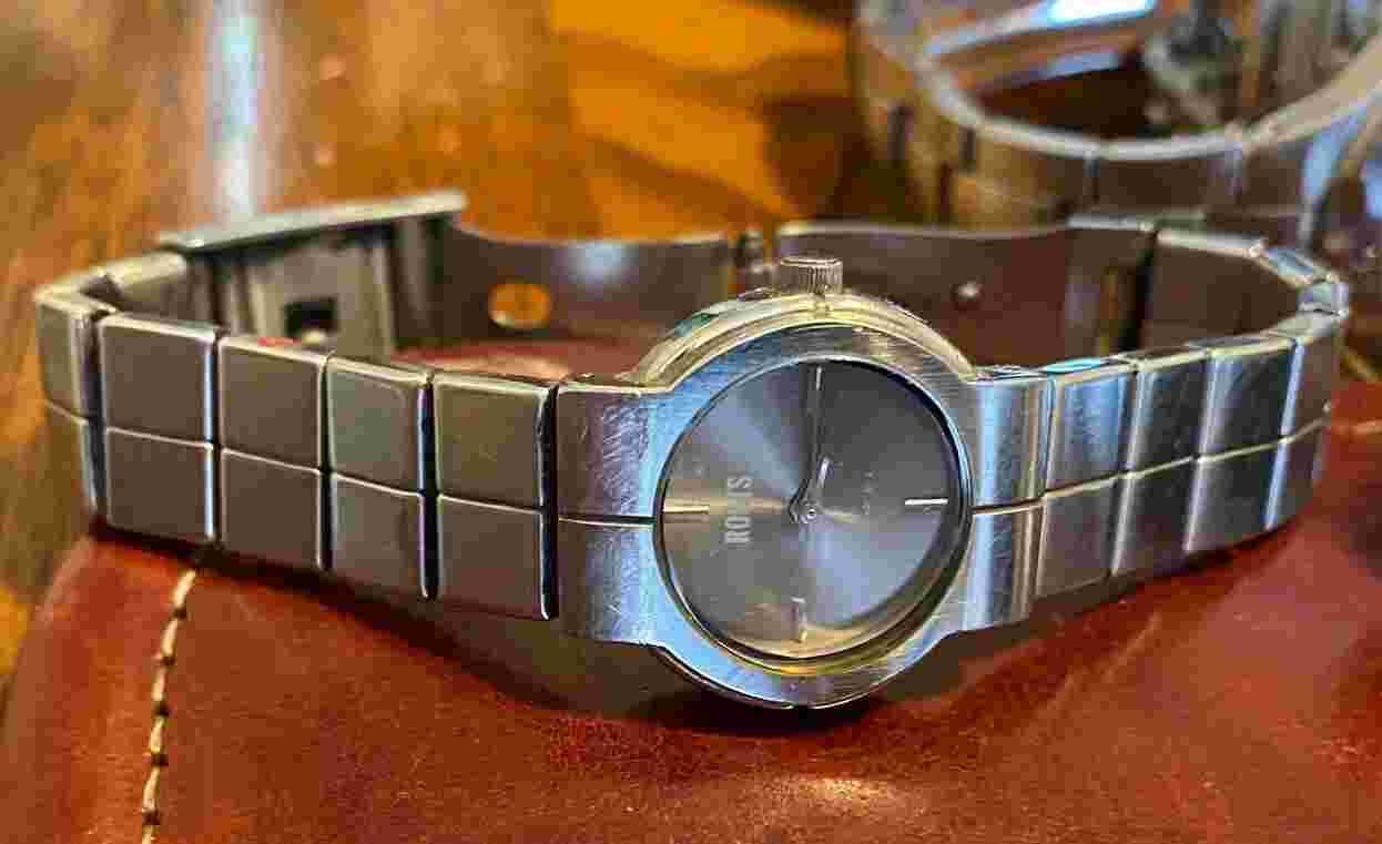 Women's Roots All Stainless Watch,R450 Galeria, Link Band, New Battery