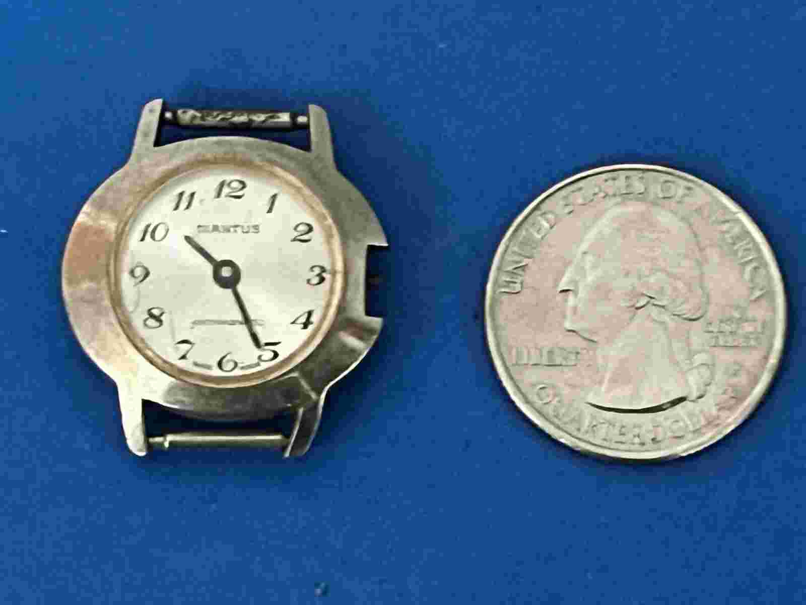 Vintage Swiss Made Diantus ladies watch stainless silver tone 4 parts