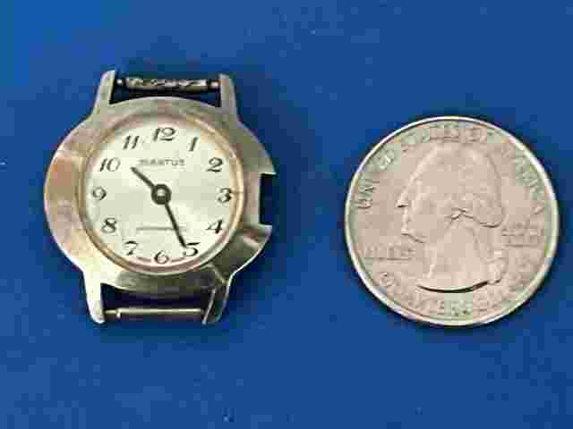 Vintage Swiss Made Diantus ladies watch stainless silver tone 4 parts