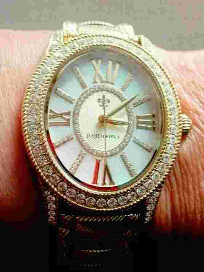 Judith Ripka Gold-tone Mother Of Pearl Dial DMQ Bracelet Watch Sz X-Small JR Box