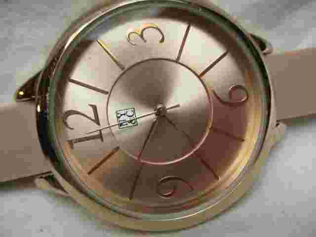 New York & Company Analog Wristwatch with a Buckle Band