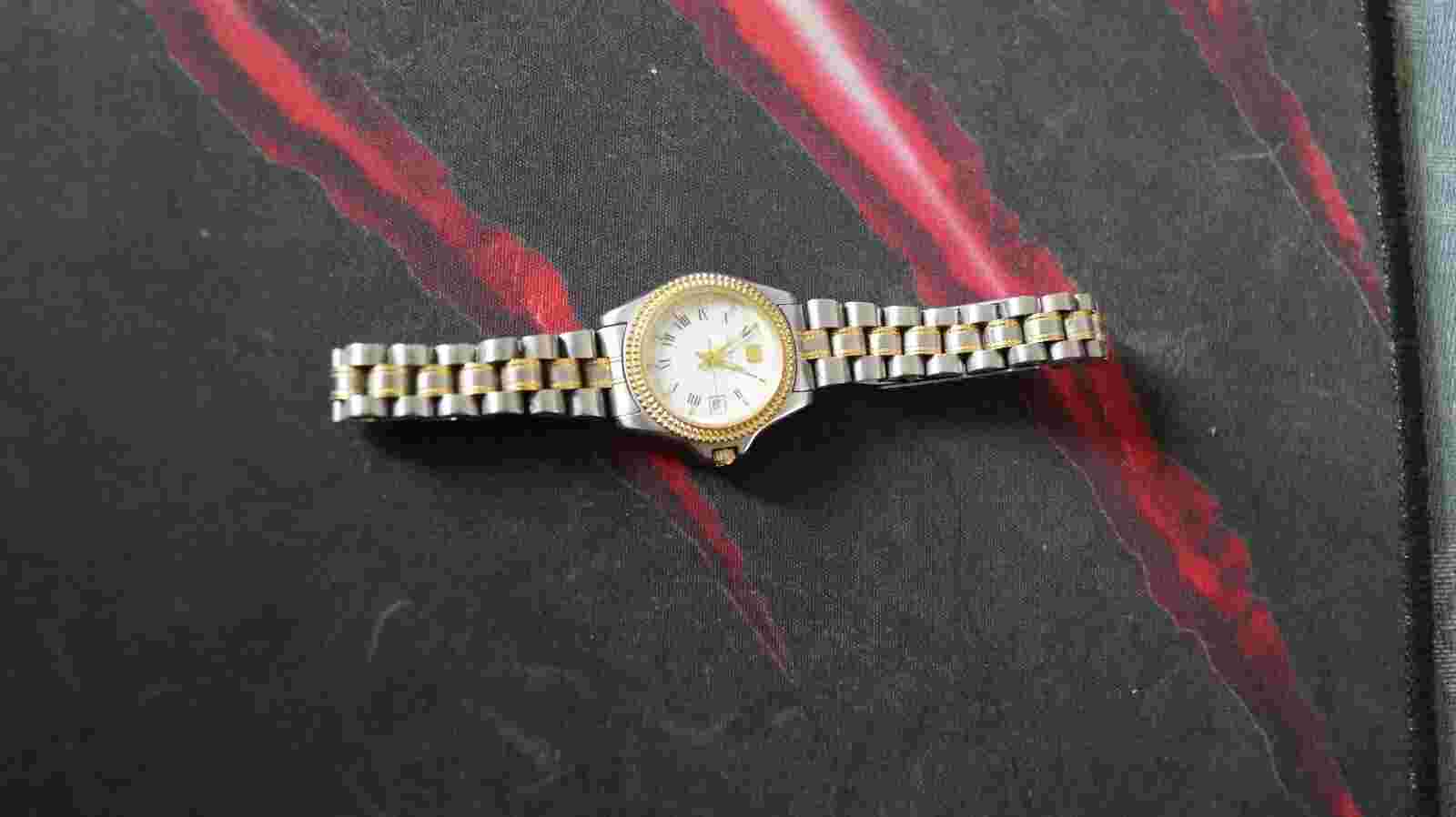 Guy Laroche Watch gold silver white 26mm Tag Heuer quartz movement 108.283 uk