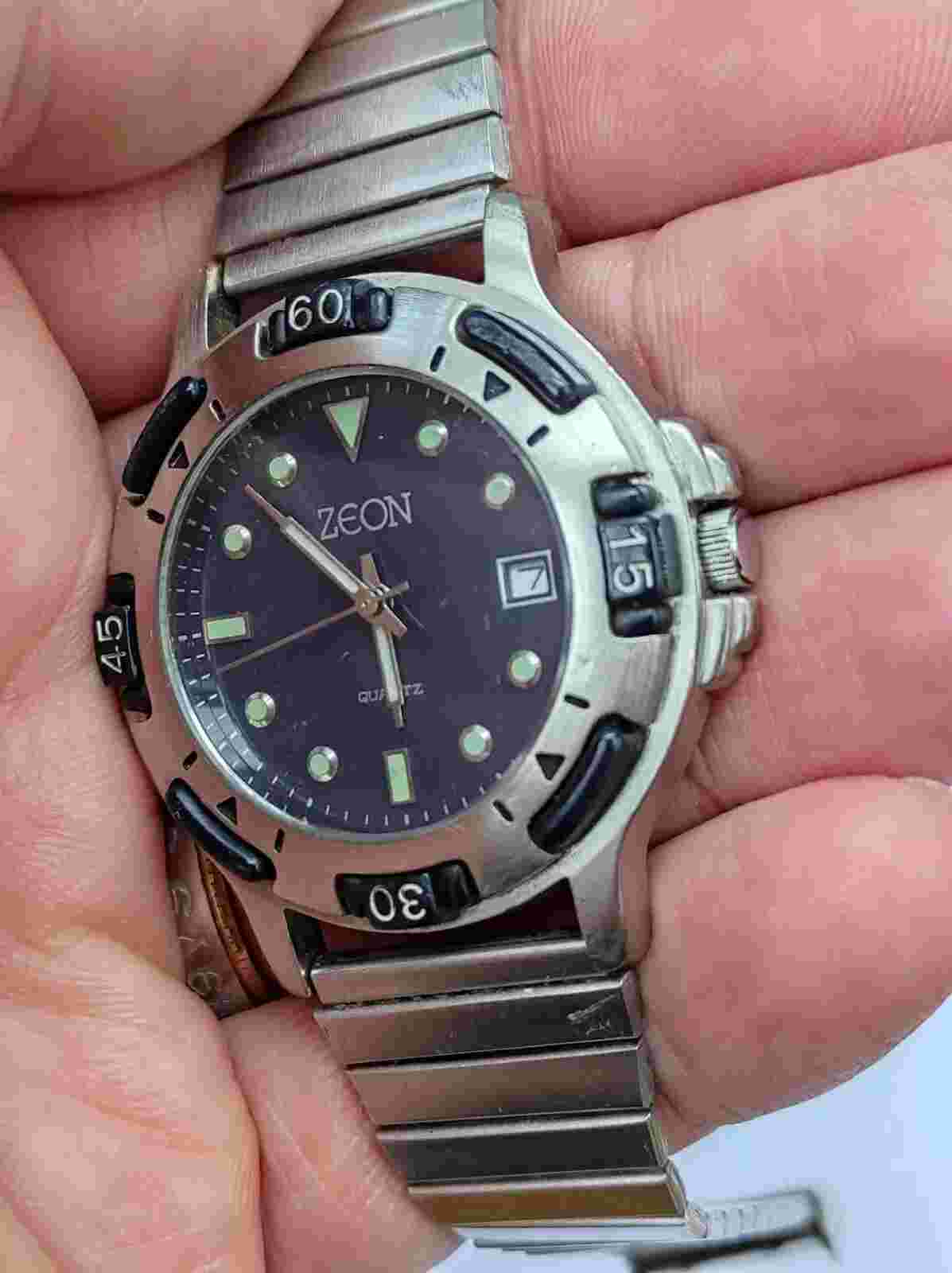 Zeon casual Mens date function stainless steel quartz watch