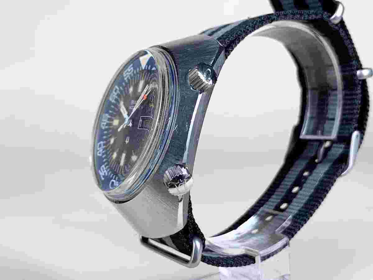 *Super Rare* Vintage 1974 Bulova Accutron Lobster Tuning Fork Diver Watch