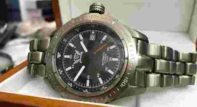 Cavadini Men's Watch Solid Titan Automatic Sellita SW200 Swiss Aviator CV-1608