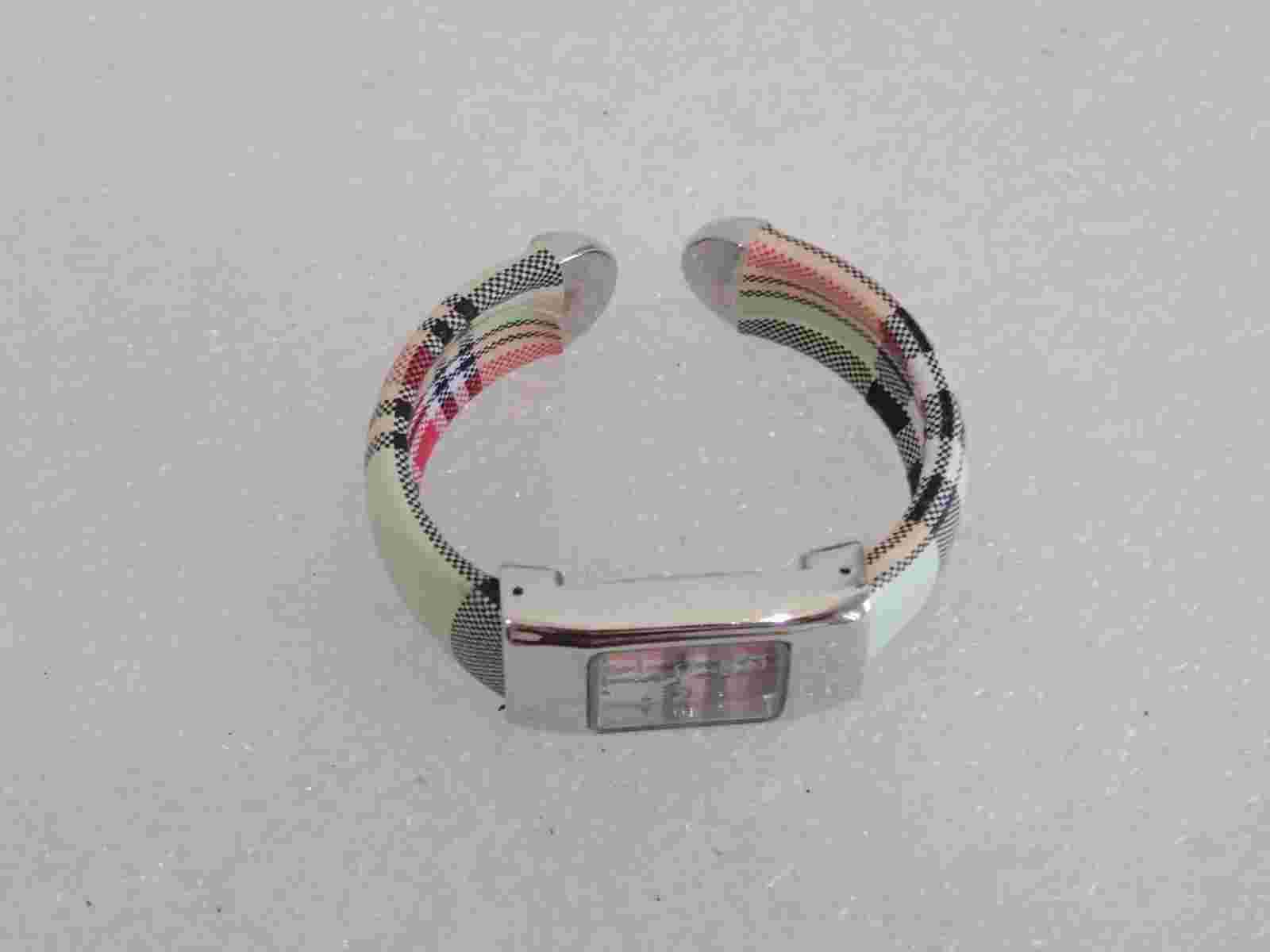 SUISSE C-562 QUARTZ PLAID DESIGN WATCH JAPAN MOVEMENT *NEEDS BATTERY*