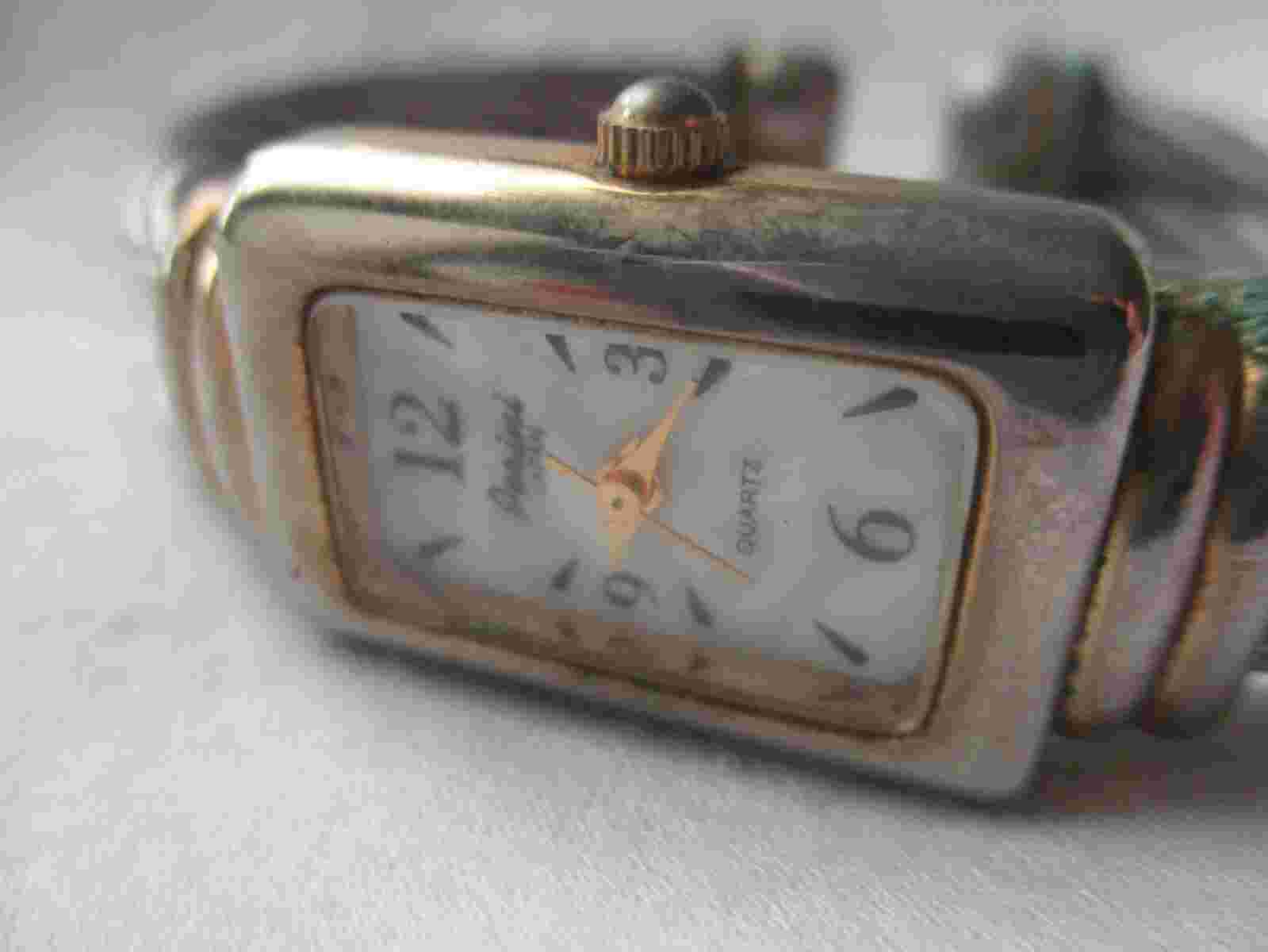 Perini Analog Wristwatch with a Cuff Band and Quartz Movement