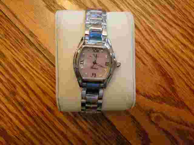 NIB WOMEN'S OCEANAUT BELUZA COLLECTION BRAND NEW WATCH WITH GENUINE CRYSTALS