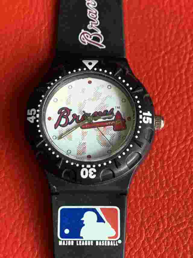 MLB Watch Mens Braves Black Plastic Battery Easy Read Water Res White Quartz