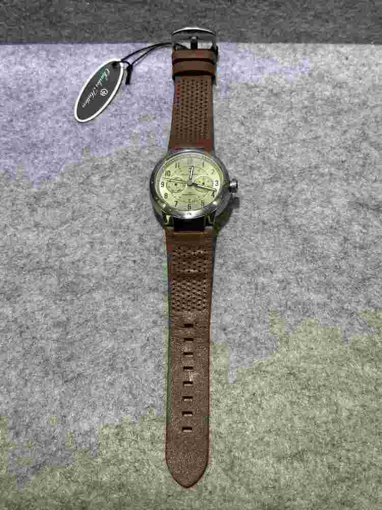 Charles Hutton Newport Pagnell BH-LT1042D 42mm