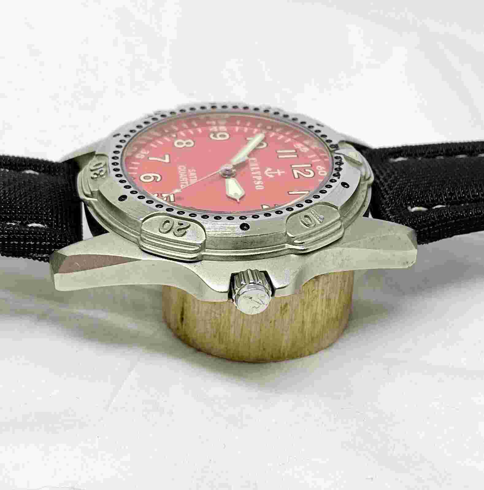 Mens Calypso by Festina 5ATM 5032 Quartz Wrist Watch Glow in the Dark Numbers