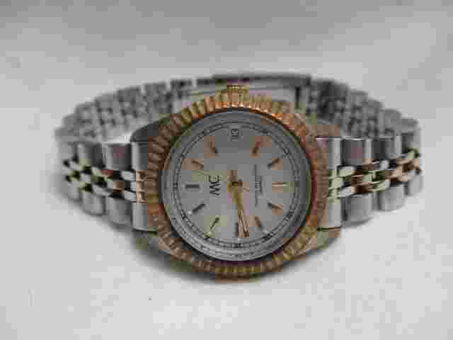 MC Analog Wristwatch with Quartz Movement and Water Resistance