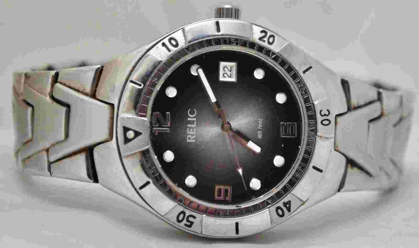Relic by Fossil Men’s Stainless Bracelet Watch w/Date Black/Silver Dial ZR11607