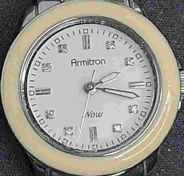 Armitron Now White And Silver Tone 75/3878SV Quartz Womens Watch New Battery VGC